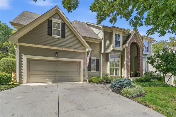 15410 Horton LN, Overland Park, KS 66223