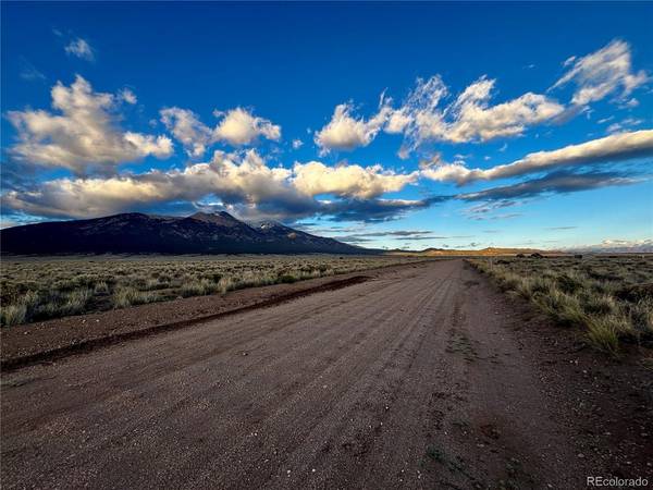 4 13th, Blanca, CO 81123