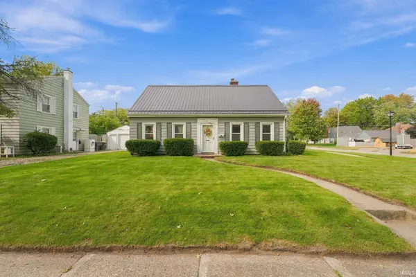 2302 Wawonaissa TRL, Fort Wayne, IN 46809