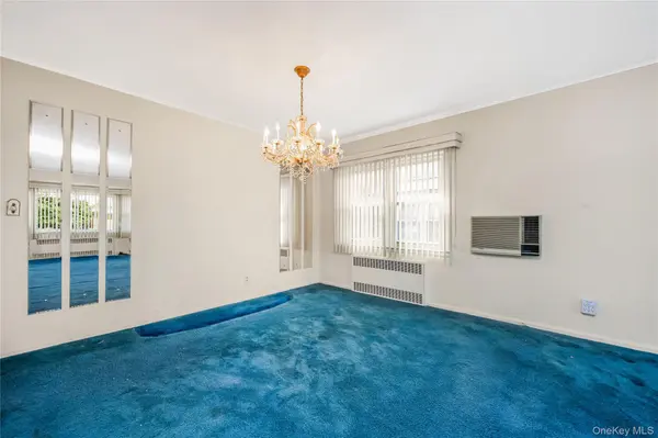 16032 25th DR, Flushing, NY 11358