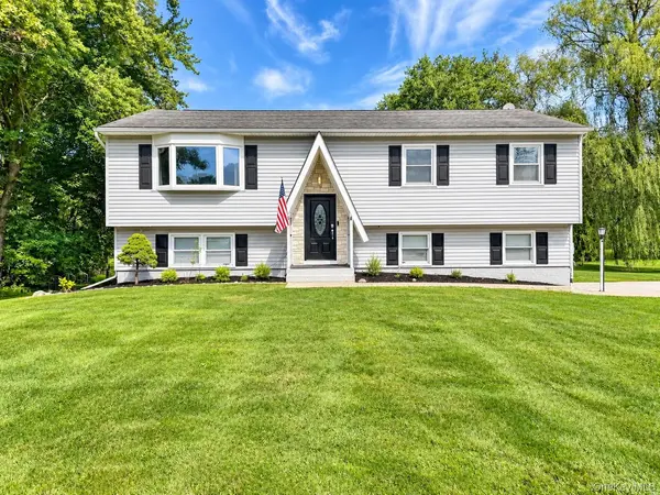 6 Ryandale RD, Lagrangeville, NY 12540