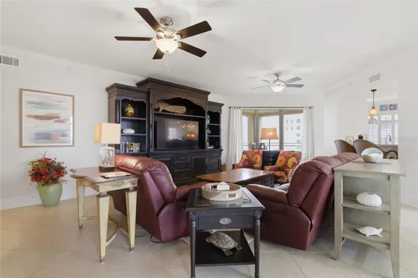 11 BAYMONT ST #608, Clearwater Beach, FL 33767