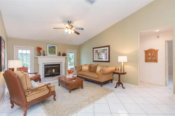 4932 CYPRESS TRACE DR, Tampa, FL 33624