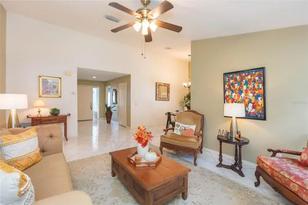 4932 CYPRESS TRACE DR, Tampa, FL 33624