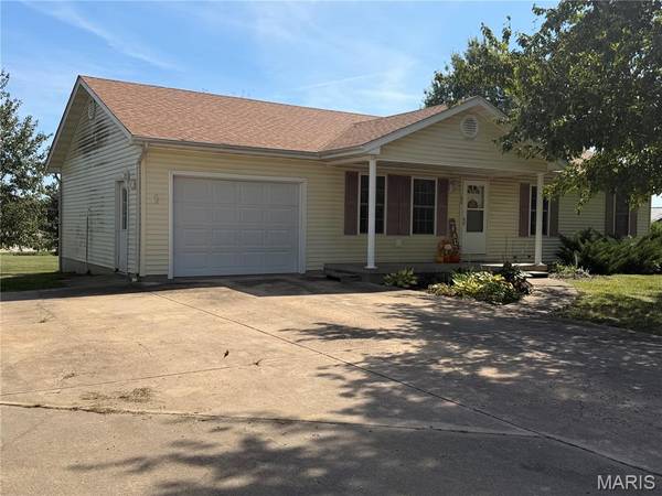 106 Kosark RD, Owensville, MO 65066