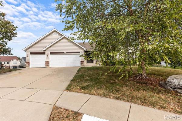521 Cimarron Woods CT, Wentzville, MO 63385
