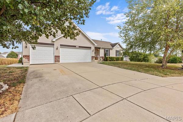 521 Cimarron Woods CT, Wentzville, MO 63385