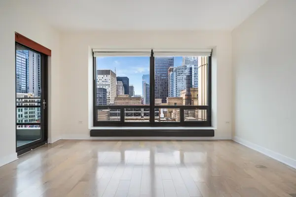 130 N Garland CT #2310, Chicago, IL 60602