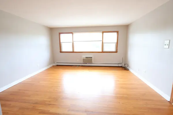 420 Beach AVE #3B, La Grange Park, IL 60526