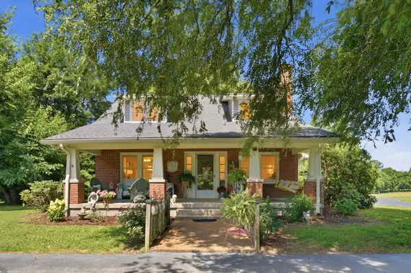 445 Carters Creek Pike, Columbia, TN 38401