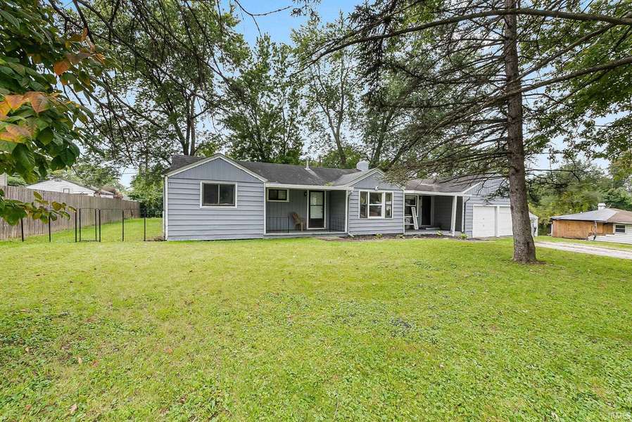 333 Pursley DR, Fort Wayne, IN 46807
