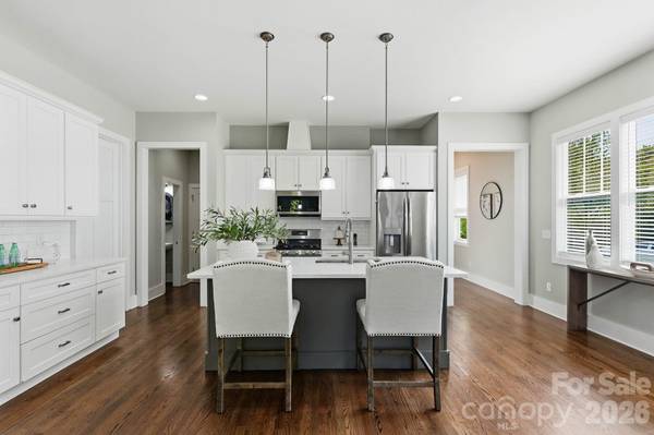 1303 Cortland RD E, Charlotte, NC 28209