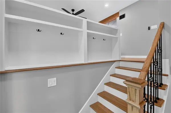 605 NE Ash ST, Lee's Summit, MO 64063