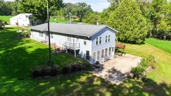 4616 110th ST, Sabula, IA 52070