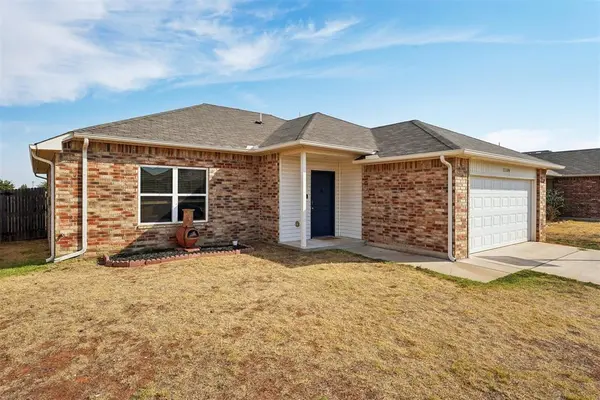 11105 NW 98th ST, Yukon, OK 73099