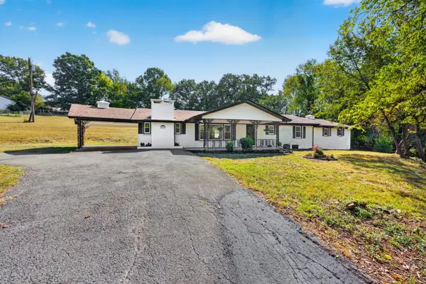 342 Earl Slate Rd, Clarksville, TN 37043