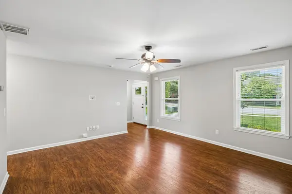 7503 Scarborough Pl, Fairview, TN 37062