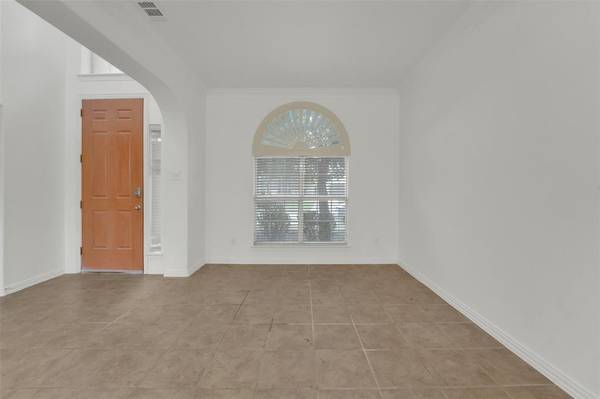 701 Walnut Bend Drive, Mansfield, TX 76063