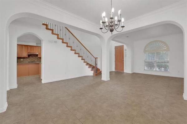 701 Walnut Bend Drive, Mansfield, TX 76063