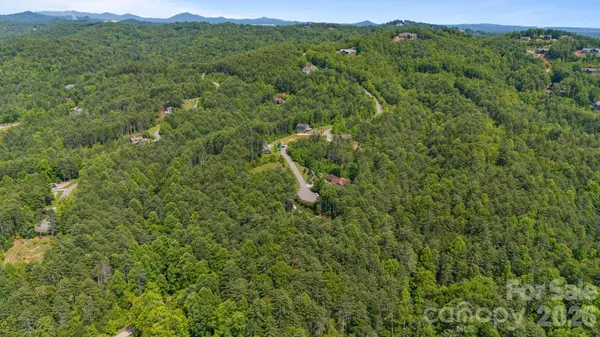 5626 Rocky Falls LN, Lenoir, NC 28645