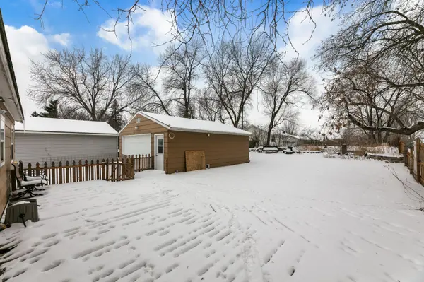 124 4th AVE, Spicer, MN 56288