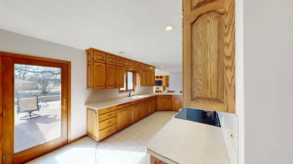 1613 Bunker Hill RD, Albert Lea, MN 56007