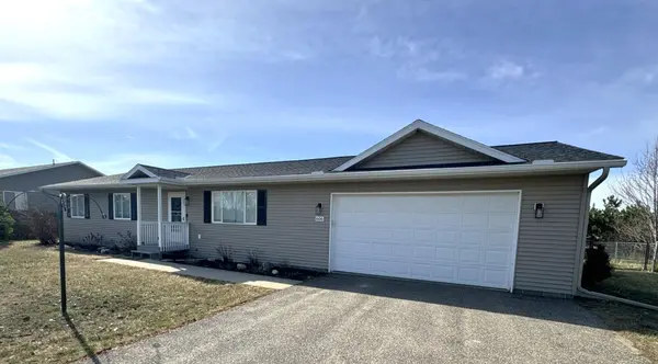 606 Tenth ST W, Park Rapids, MN 56470