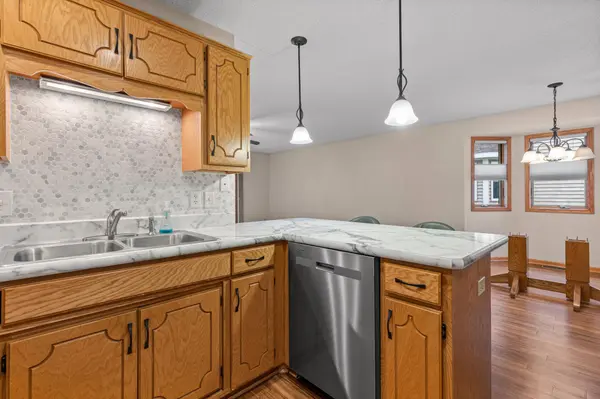 2516 Crestview LN, Brainerd, MN 56401