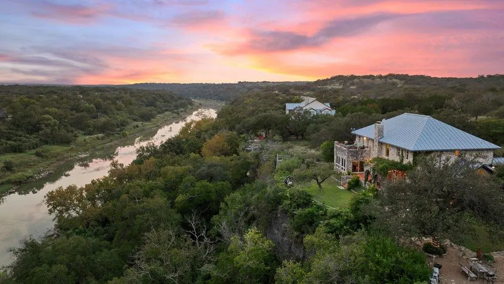 Address not disclosed, Spicewood, TX 78669