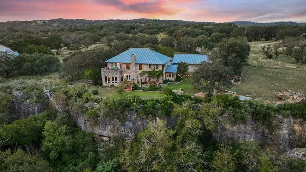 Address not disclosed, Spicewood, TX 78669