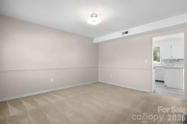 3675 10th Street None, Hickory, NC 28601