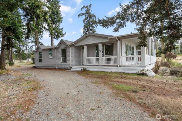 162 W Frostad RD, Oak Harbor, WA 98277