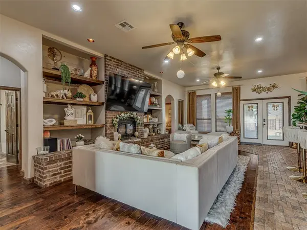 13630 S Kelly AVE, Edmond, OK 73025