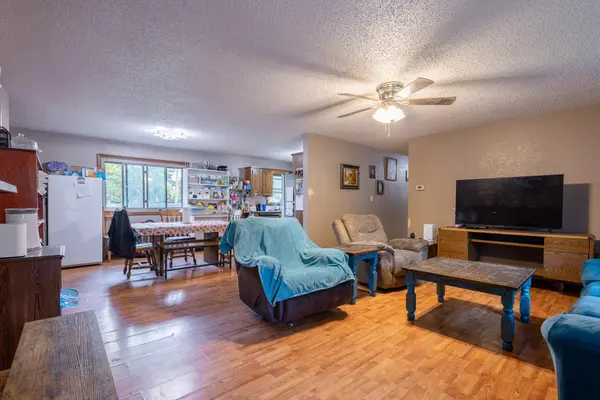137 W Cline ST, Aurora, MO 65605