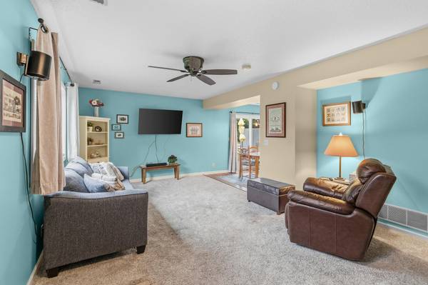 1230 Ferndale ST N, Maplewood, MN 55119