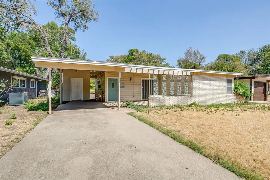 2812 Cordone Street, Fort Worth, TX 76133