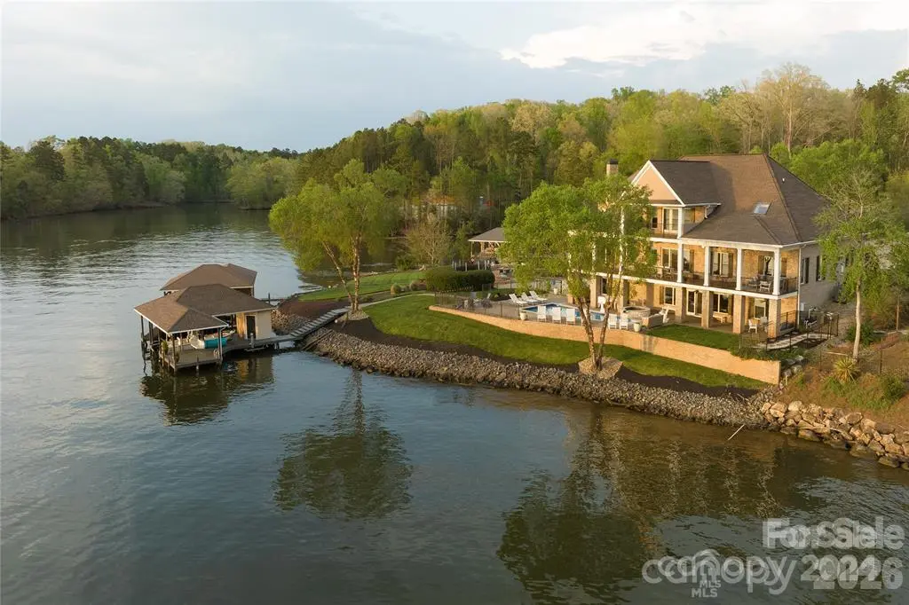 148 Forest Lake CT, Mount Gilead, NC 27306