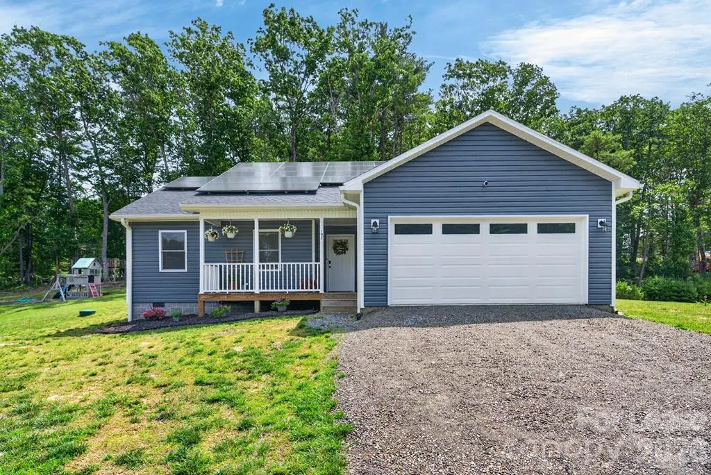 192 Lonesome Dove DR, Woodlawn, VA 24381