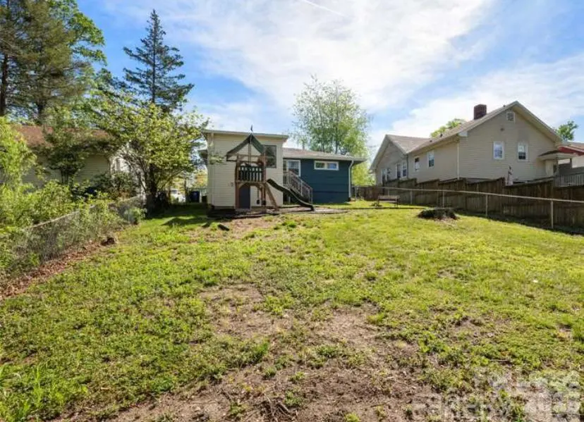 68 Vandalia AVE NE, Asheville, NC 28806