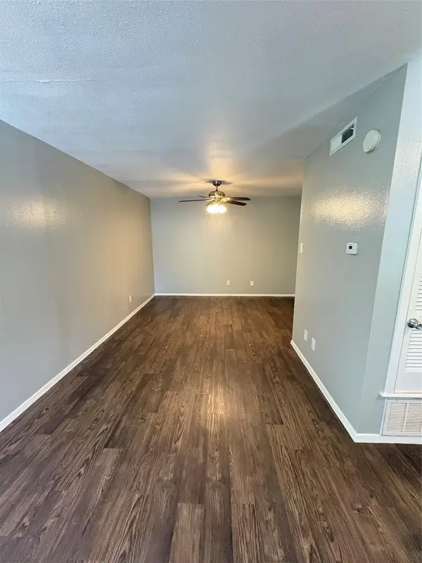4406 Avenue C #201, Austin, TX 78751