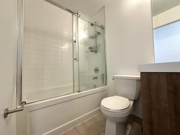 621 Sheppard AVE E #321, Toronto C15, ON M2K 1B5