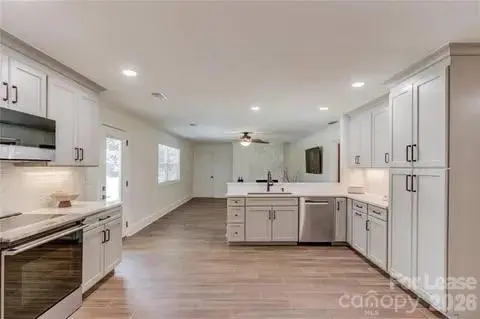1244 Ridge ST, Lawrenceville, GA 30043