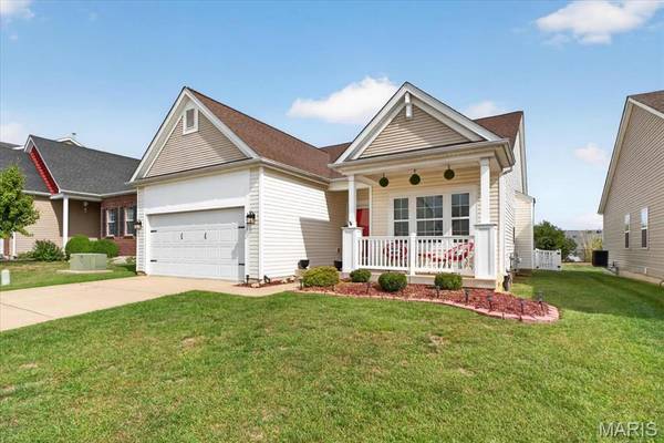 2031 Preston Woods Pkwy, Lake St Louis, MO 63367