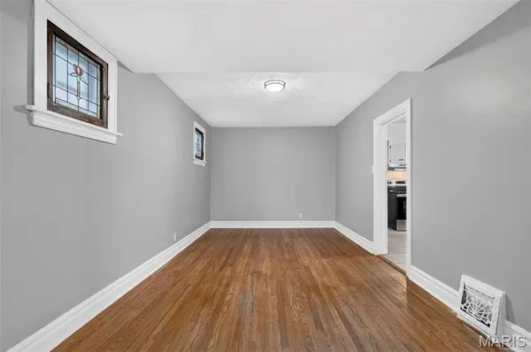 5315 Blow ST, St Louis, MO 63109
