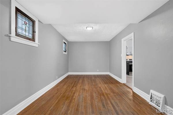 5315 Blow ST, St Louis, MO 63109