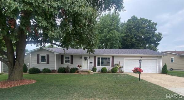 1311 Chestnut ST, Greenville, IL 62246
