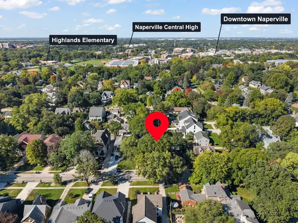 321 S Columbia ST, Naperville, IL 60540