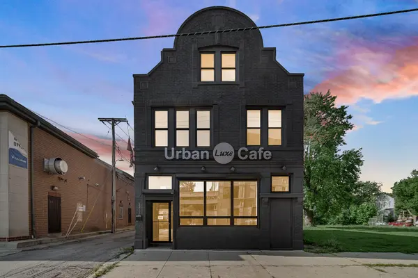 2911 E 79th ST, Chicago, IL 60649