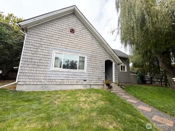 217 E Richmond Ave, Dayton, WA 99328