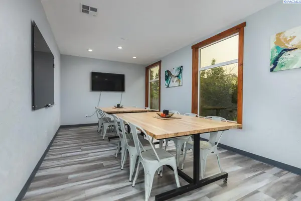 8109 W Grandridge Blvd #120, Kennewick, WA 99336